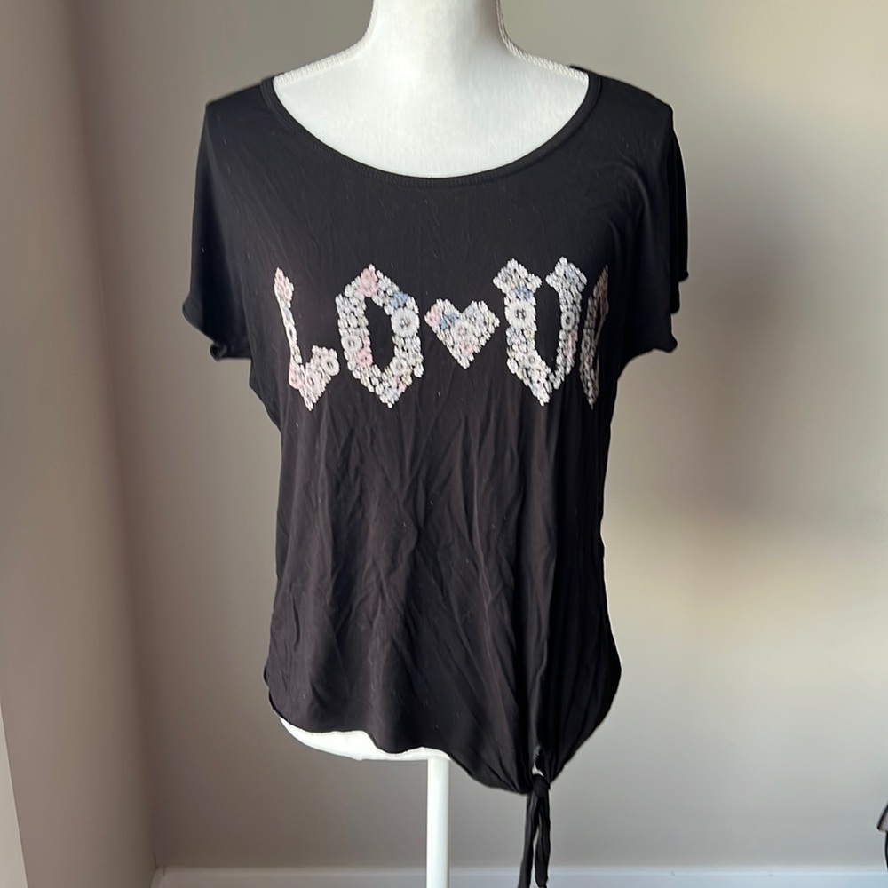 5/$25 Edista Los Angeles “Love” T-shirt with front/side tie